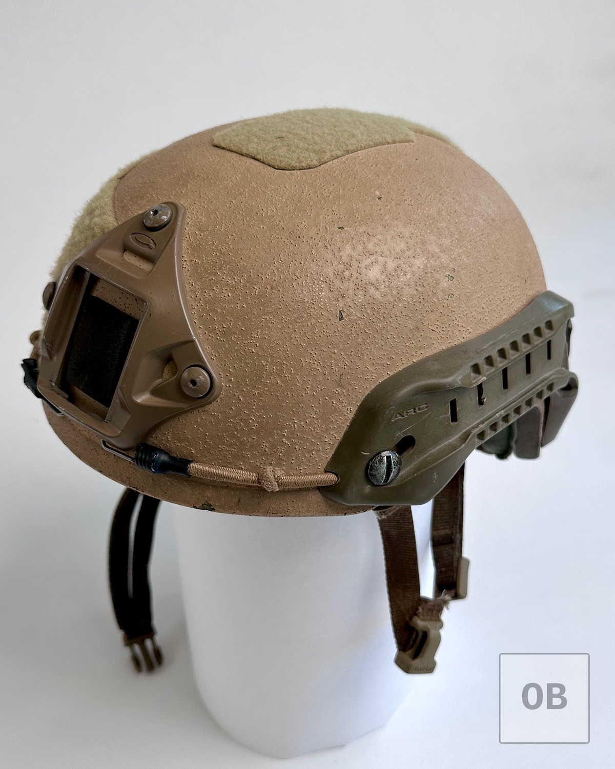 ACH 2001 high-cut helmet with desert sand finish and sun-faded ARC rails.